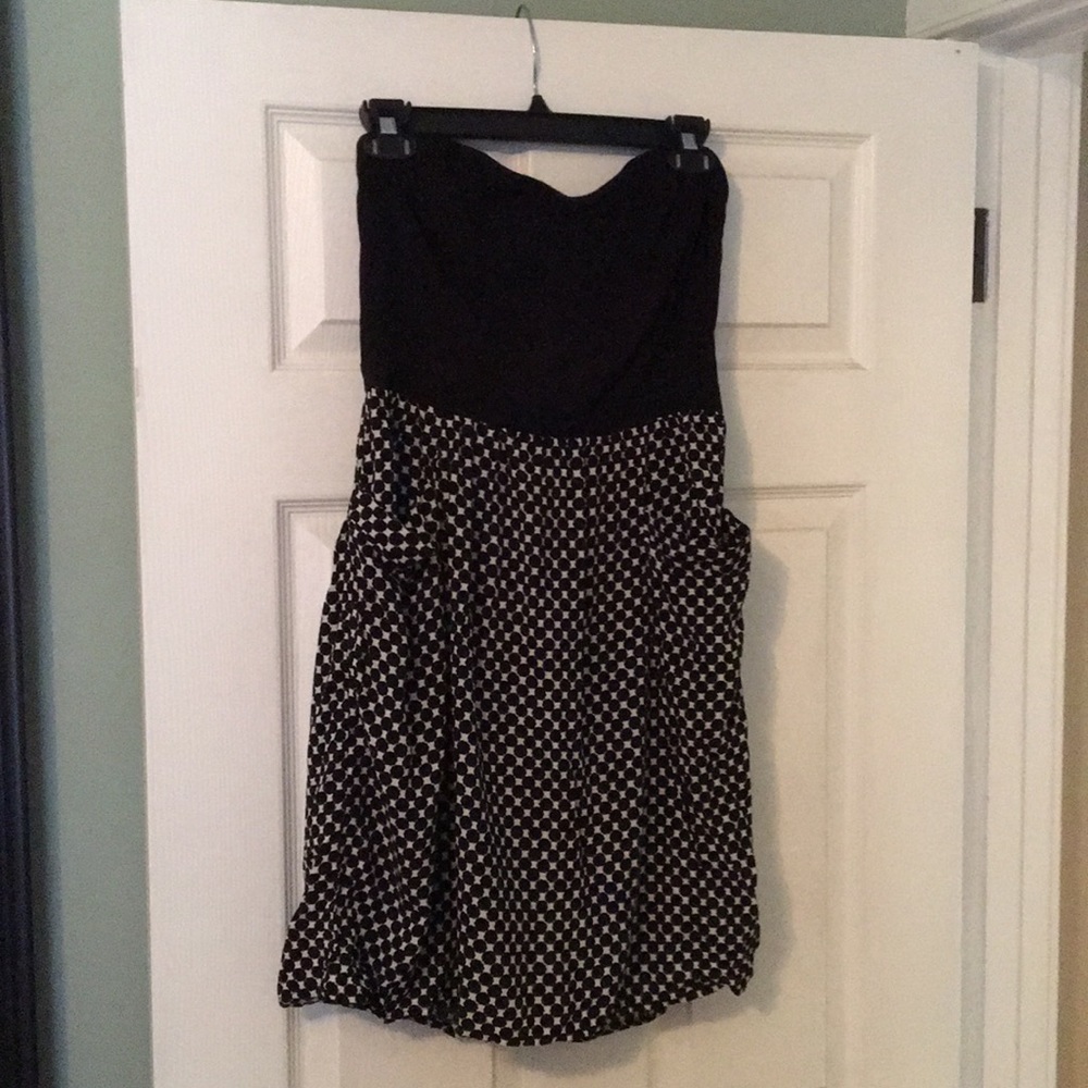 Strapless dress with pockets!